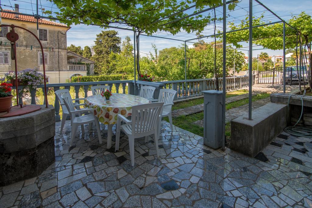 Apartment Ana 1 Malinska Exterior foto