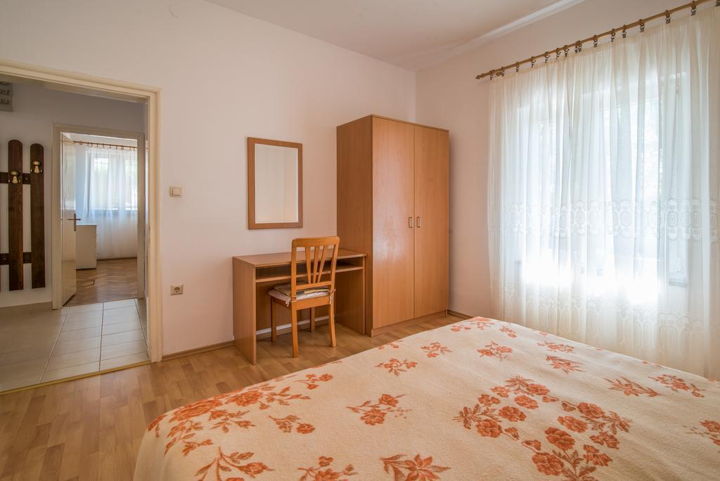 Apartment Ana 1 Malinska Exterior foto
